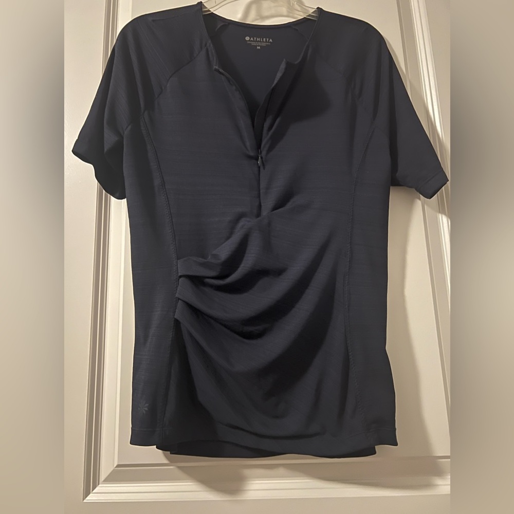 NWOT ATHLETA Top - Size M